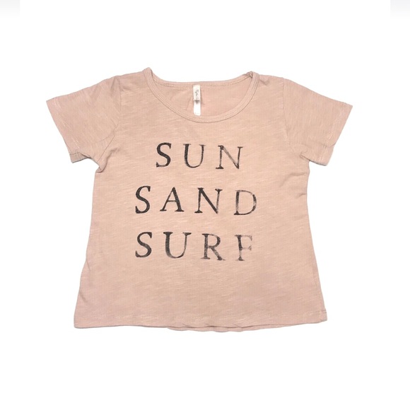🆕 Rylee + Cru Sand , Sun , Surf Tee - Picture 1 of 1